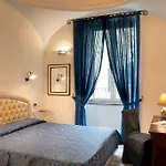 L'antico Convitto מלון 3*