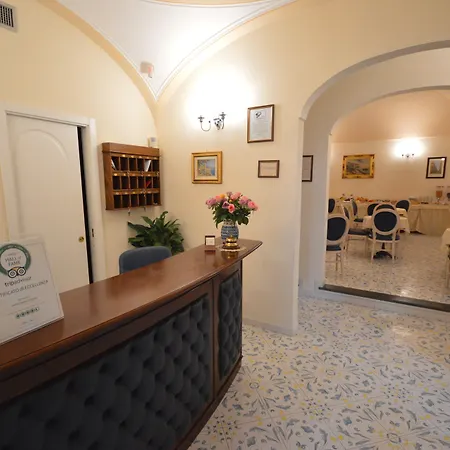 L'antico Convitto Hotell 3*