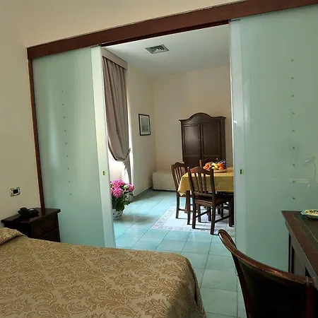 Hotel L'antico Convitto 3*