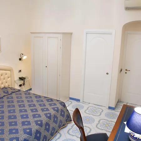 L'antico Convitto Hotel 3*