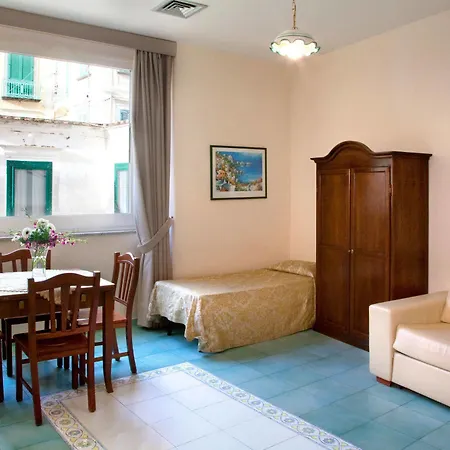 L'antico Convitto Hotel 3*